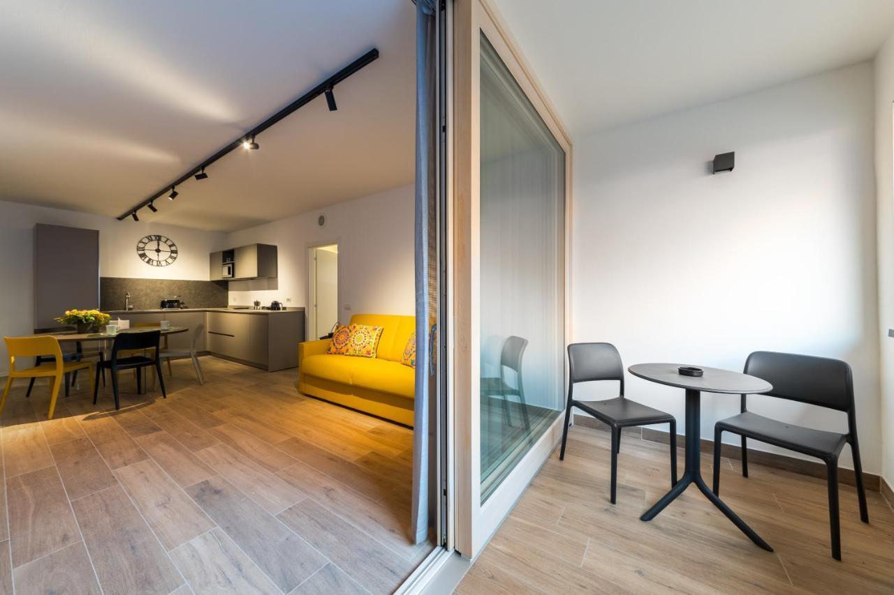 Boutique Apartments By Annalisa Торболе Экстерьер фото