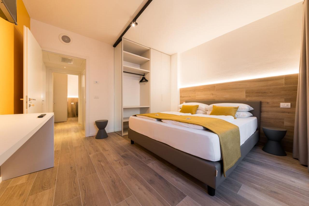 Boutique Apartments By Annalisa Торболе Экстерьер фото