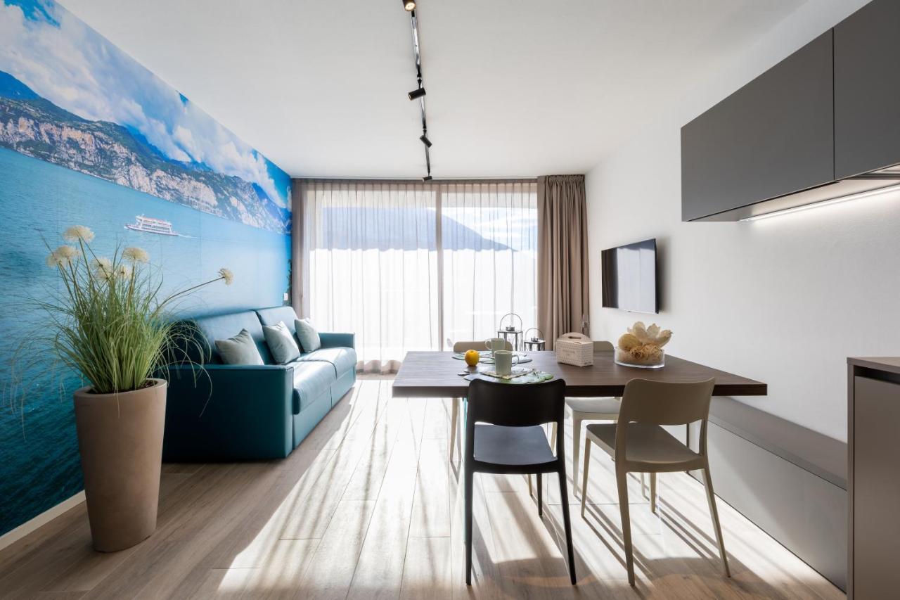 Boutique Apartments By Annalisa Торболе Экстерьер фото