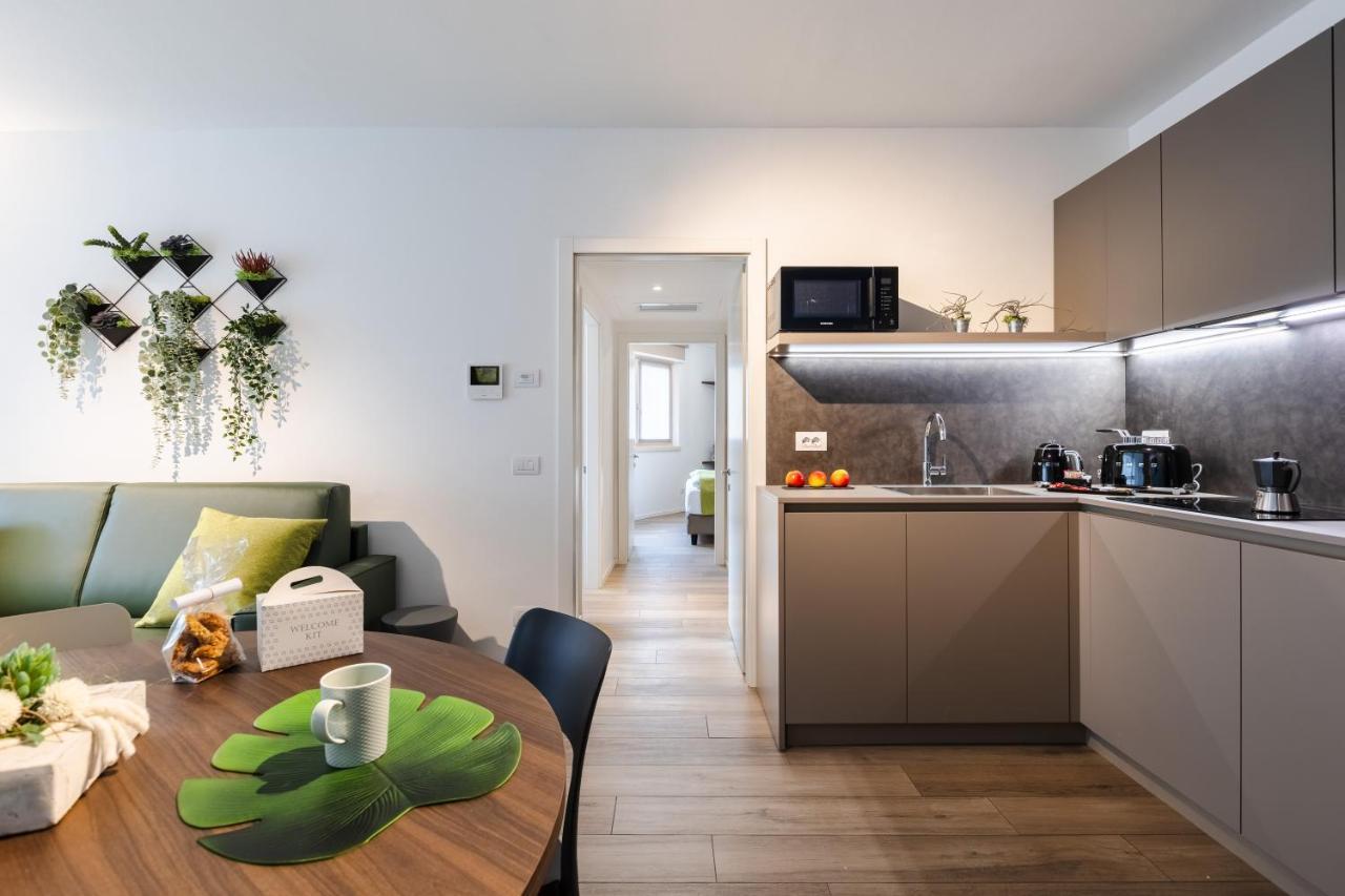 Boutique Apartments By Annalisa Торболе Экстерьер фото