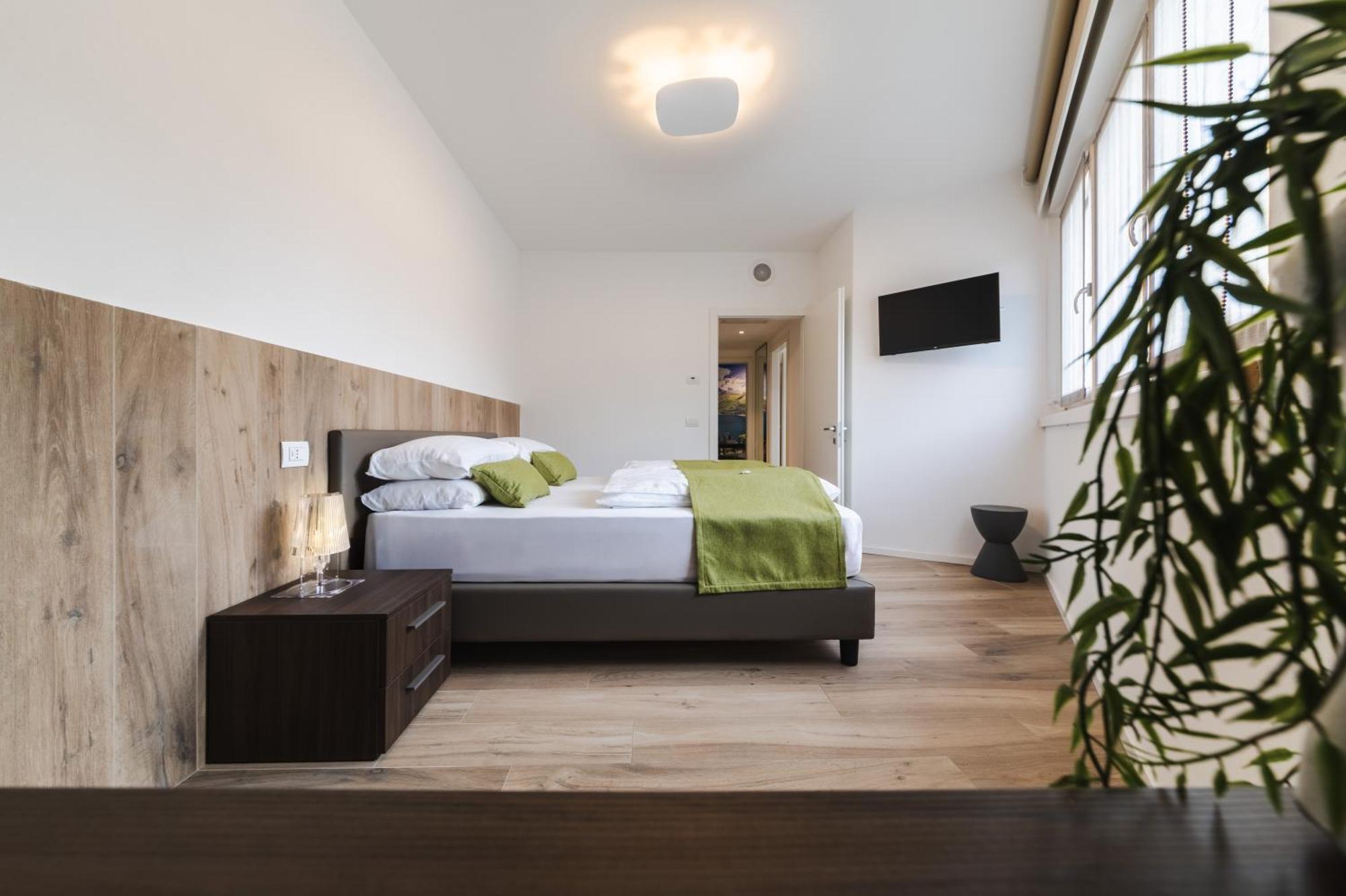 Boutique Apartments By Annalisa Торболе Экстерьер фото